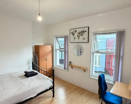 Cosy Liverpool Gem for a Relaxing Getaway Hotels near FACT