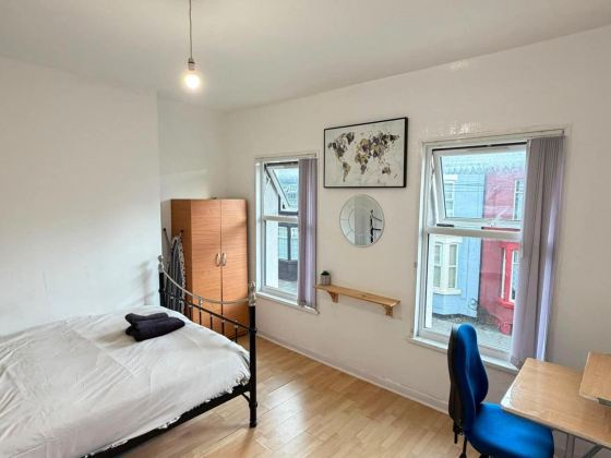 Cosy Liverpool Gem for a Relaxing Getaway