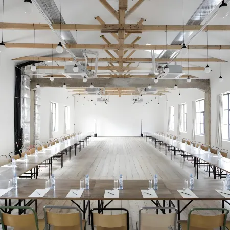 Fabrika Hostel & Suites