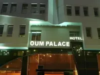 Oum Palace Hotel & Spa Hotels near Marche Central
