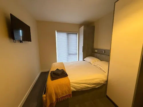 Bright and Modern Retreat in Egham - 2 estrellas