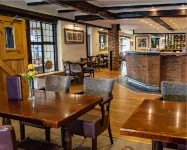 Stirrups Hotel - Bars