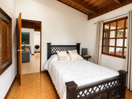 Charming 3-bedroom House Rental in Paquera, Costa Rica
