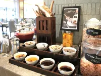 勒克瑙格姆提納加美居酒店 - 早餐