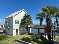 Aransas Channel Dock & Fishing Pier on Harbor Island - 3-Star