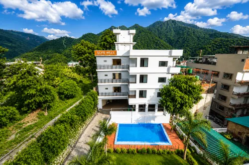 Hotel Rishikesh Grand by Kool Stays - Pools