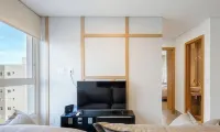 Apts in a Building With Pool and Gym - GRL - 3-Star