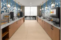 La Quinta Inn & Suites By Wyndham Roanoke Hollins/I-81 - Wi-Fi