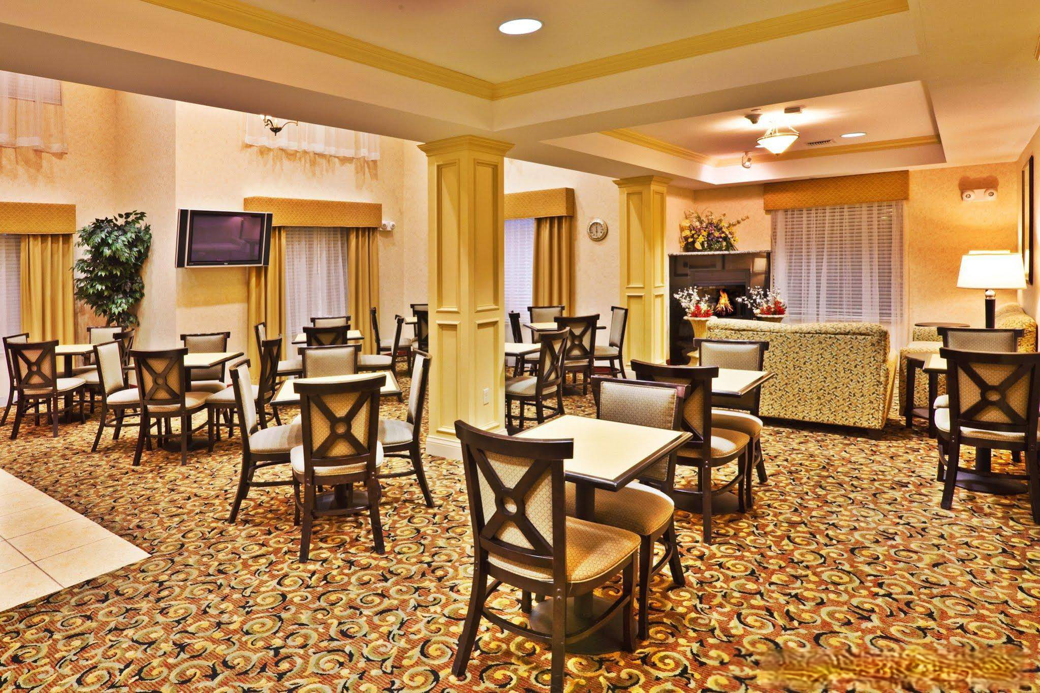 Holiday Inn Express Hotel & Suites Muskogee, an Ihg Hotel