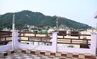 Hotel Thakur Ji