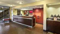 Red Roof Plus+ Washington DC - Oxon Hill Hotels in Oxon Hill