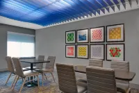 Holiday Inn Express ATMORE NORTH by IHG - parking