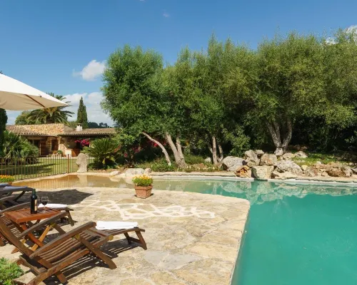 Holiday House for 6 Persons, with Swimming Pool Hotels in Búger