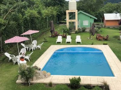 Cabaña del Sol Ground Floor 2 Bedroom Cabin for 6 Guests Hotels in 