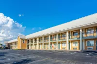 Econo Lodge East Ridge Hotels in der Nähe von Groome Transportation