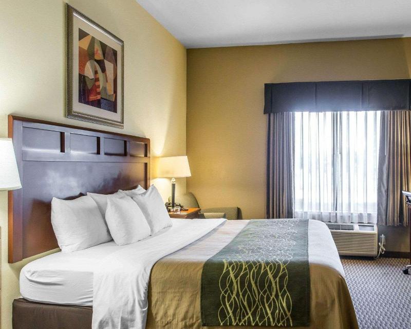 Comfort Inn & Suites Madisonville