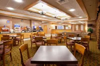 Holiday Inn Express & Suites Johnstown Hotels in Johnstown