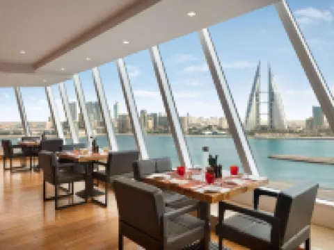 Wyndham Grand Manama โรงแรมในมานามา