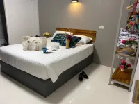 Sky Korat Hotels near Thao Suranari Monument (Ya Mo)