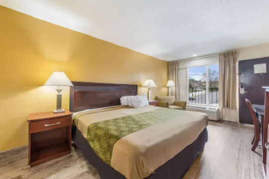 อีโคโน ลอดจ์ ซาลิสบิวรี เซาท์