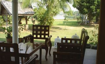 Ban Rim Nam Riverside Resort