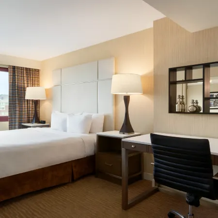 Embassy Suites by Hilton Boston Waltham