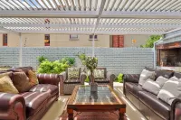 The Whale's Tale Guesthouse