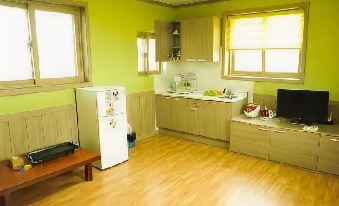 Nonsan Hoonryeonso Woorijip Pension