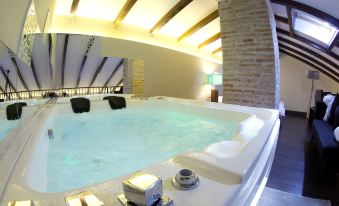 Hotel Spa Martín El Humano - Housity
