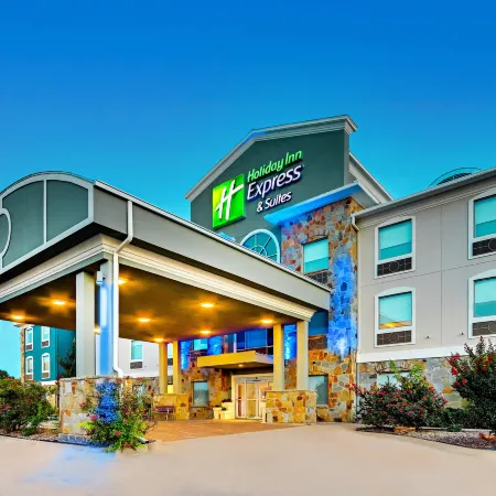 Holiday Inn Express & Suites Weatherford by IHG Отели в г. Вэзерфорд
