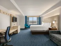 Holiday Inn Express & Suites NORFOLK AIRPORT by IHG Hotels in de buurt van Norfolk International Airport