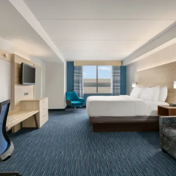 Holiday Inn Express & Suites NORFOLK AIRPORT by IHG