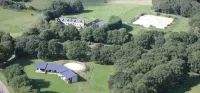 Domaine de Lesvaniel Hotels in Douarnenez