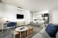 Quest Midland Hotels in Caversham