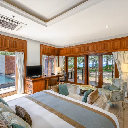 Maikhao Dream Villa Resort and Spa Отели рядом с достопримечательностью «Пляж Май Кхао»