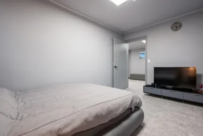 The Scent of Flowers in Paju Hotels near Byukchoji Gardens