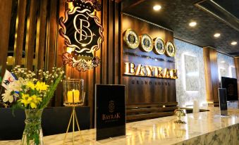 Bayrak Grand Hotel