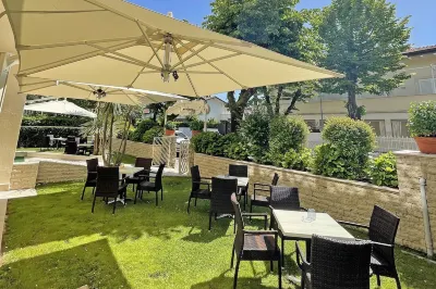 Hotel Pigalle Hotels near Bagno Dalmazia
