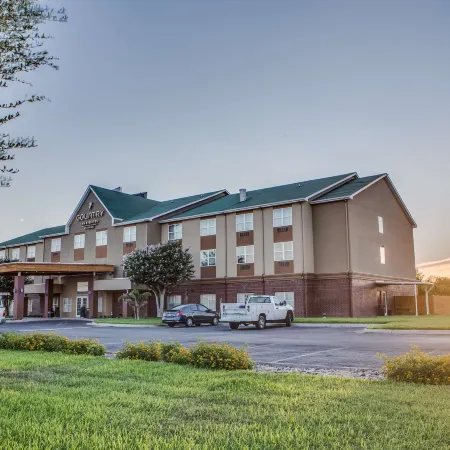 Country Inn & Suites by Radisson, Harlingen, TX