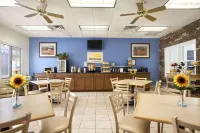 Days Inn by Wyndham Oglesby/ Starved Rock Hotels in Utica