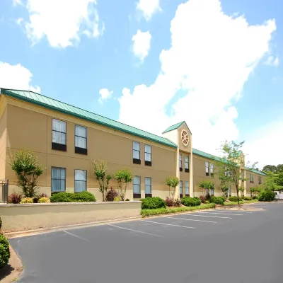 เบสท์เวสเทิร์นพลัส เอดิสันอินน์ โรงแรมใกล้นอร์ทแคโรไลนา ซิมโฟนี
