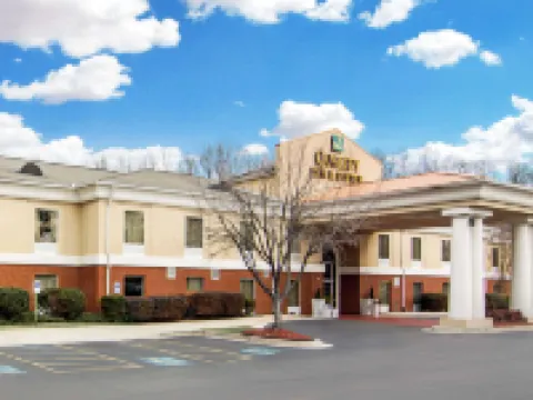 Quality Inn & Suites Decatur - Atlanta East Hotels in Stonecrest