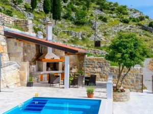 Villa Stone House Kuna - Three-Bedroom Villa with Private Pool ID Direct Booker 954