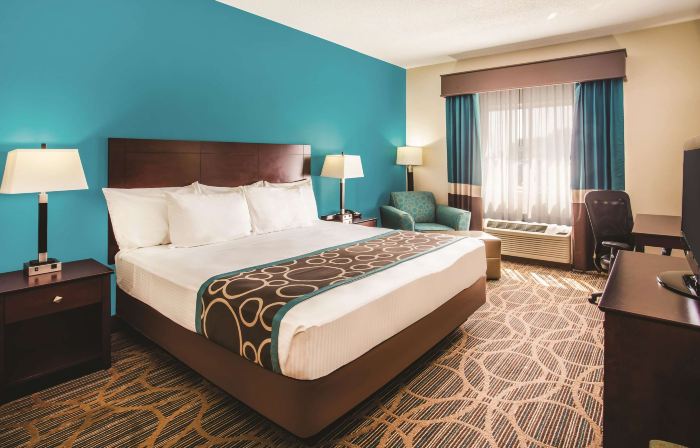 La Quinta Inn & Suites by Wyndham Evansville