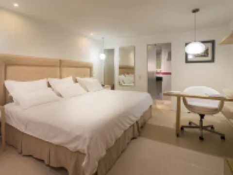 カントリー インターナショナル ホテル ワシントン公園周辺のホテル