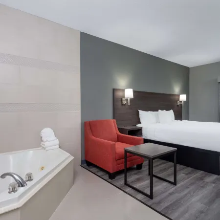 Ramada by Wyndham Sellersburg/Louisville North