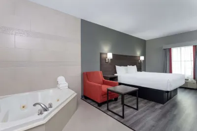 Ramada by Wyndham Sellersburg/Louisville North Hotels in Sellersburg