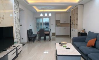 Fangdong Keke Apartment (Renmin South Road)