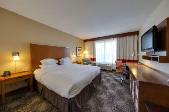 DoubleTree by Hilton Hotel Raleigh - Cary