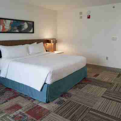 Hilton Garden Inn Evansville Rooms